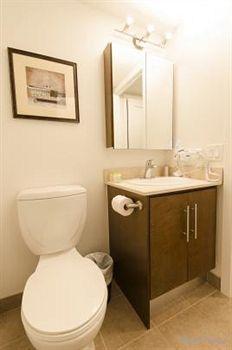 Royal Stays Suites - Blue Jays Way Toronto Extérieur photo
