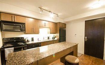 Royal Stays Suites - Blue Jays Way Toronto Extérieur photo