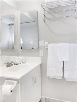 Royal Stays Suites - Blue Jays Way Toronto Extérieur photo